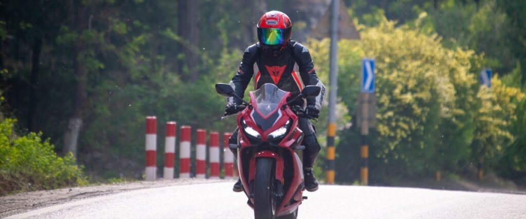 Voordelen van een Motorrijbewijs voor Autorijders